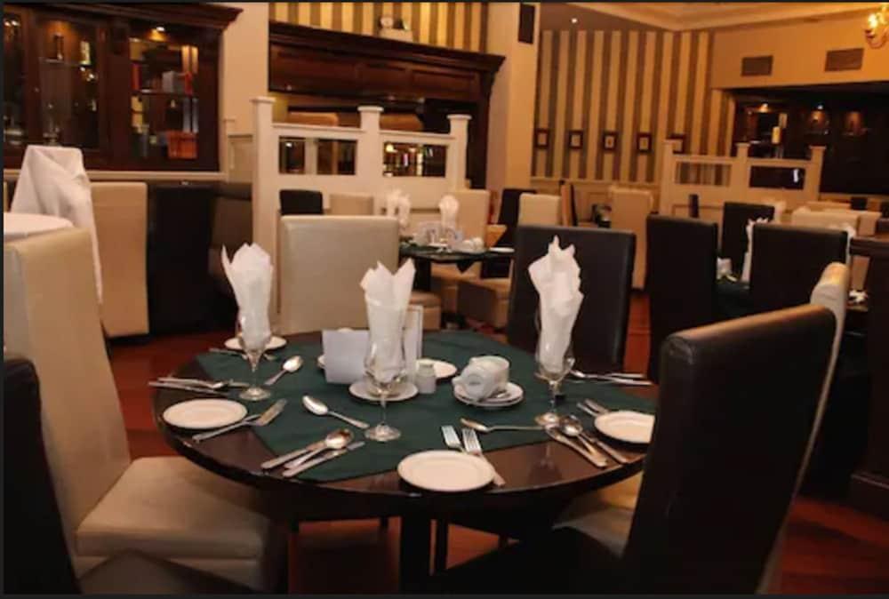 The Royal Hotel & Leisure Centre Bray Zewnętrze zdjęcie
